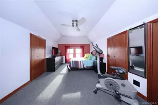 1361 Bay Ridge Pkwy, Brooklyn, NY 11228 - Photo 15