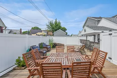 562 Bernice Road, Franklin Square, NY 11010 - Photo 31