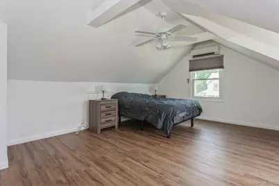 562 Bernice Road, Franklin Square, NY 11010 - Photo 19