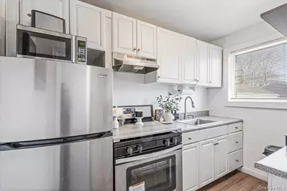 67-49 Bell Boulevard #2, Bayside, NY 11364 - Photo 17