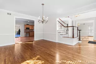 3 Ada Ln, Setauket, NY 11733 - Photo 5