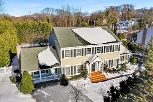 3 Ada Ln, Setauket, NY 11733 - Photo 3