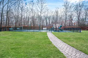 460 Old Town Rd, Port Jefferson Station, NY 11776 - Photo 19