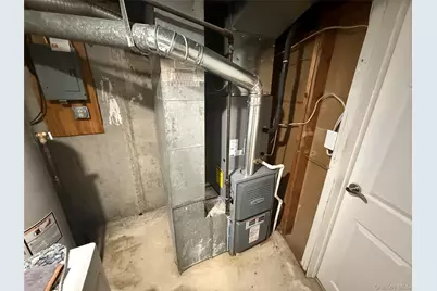 211 Treetop Circle, Nanuet, NY 10954 - Photo 19