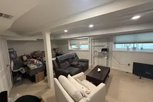 211 Treetop Cir, Nanuet, NY 10954 - Photo 15