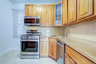 77-14 113th St, Forest Hills, NY 11375 - Photo 17