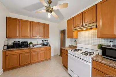 246 Westside Avenue, Haverstraw, NY 10927 - Photo 15