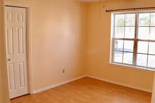 305 Gazebo Ct, New Windsor, NY 12553 - Photo 9