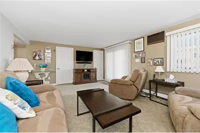 613 Smith Place, Oceanside, NY 11572 - Photo 9