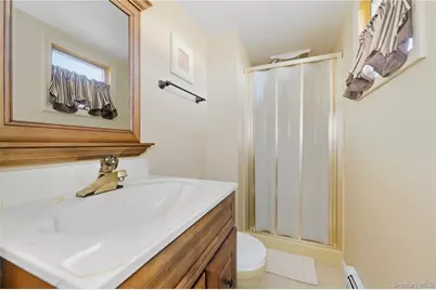 613 Smith Place, Oceanside, NY 11572 - Photo 17