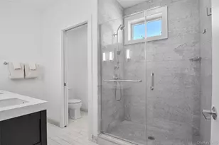 72 Island Point, Bronx, NY 10464 - Photo 21