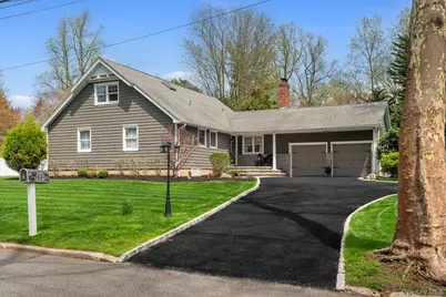 4 Abbington Place, Northport, NY 11768 - Photo 1
