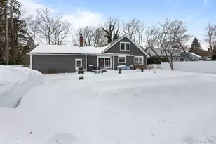 4 Abbington Pl, Northport, NY 11768 - Photo 7