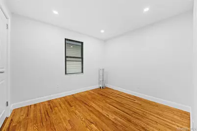 2054 Saint Paul Avenue, Bronx, NY 10461 - Photo 17