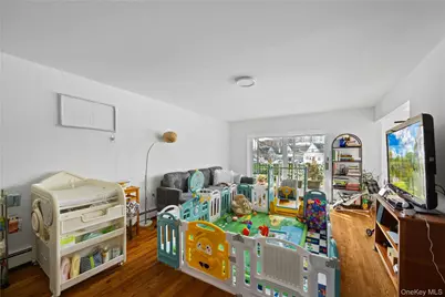 1955 Burke Avenue, Bronx, NY 10469 - Photo 15