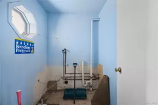 1955 Burke Ave, Bronx, NY 10469 - Photo 37