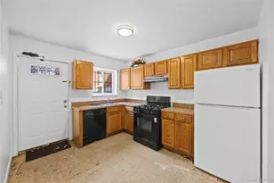 1955 Burke Ave, Bronx, NY 10469 - Photo 5