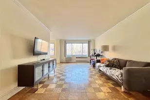 86-15 Broadway, Elmhurst, NY 11373 - Photo 3