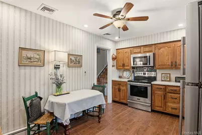 83 Woodlawn Avenue, East Moriches, NY 11940 - Photo 19