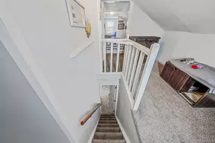 924 S 4th St, Lindenhurst, NY 11757 - Photo 21