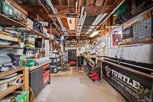 924 S 4th St, Lindenhurst, NY 11757 - Photo 27