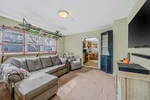 924 S 4th St, Lindenhurst, NY 11757 - Photo 17