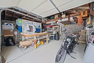 924 S 4th St, Lindenhurst, NY 11757 - Photo 25