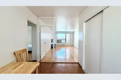 9707 63rd Road #8G, Rego Park, NY 11374 - Photo 5