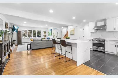 43 Lewis Court, Huntington Station, NY 11746 - Photo 15