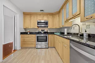 11 Pondview Close, Chappaqua, NY 10514 - Photo 9