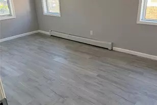 13-56 Eggert Pl, Far Rockaway, NY 11691 - Photo 15