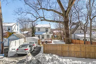 51 Agnola St, Yonkers, NY 10707 - Photo 3