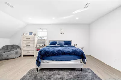 53 Hazelton Road, Yonkers, NY 10710 - Photo 37