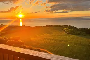 609 Fox Hill Dr, Calverton, NY 11933 - Photo 37