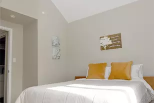 609 Fox Hill Dr, Calverton, NY 11933 - Photo 5