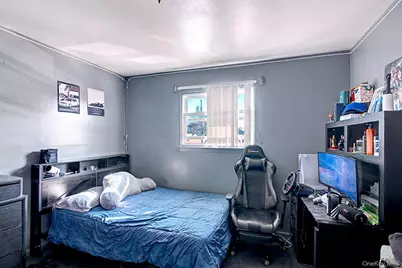 23 Frank Street, Brentwood, NY 11717 - Photo 13