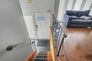 23 Frank St, Brentwood, NY 11717 - Photo 9