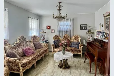 344 Rose Street, Massapequa Park, NY 11762 - Photo 5