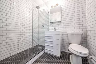 176A 26th St, Brooklyn, NY 11232 - Photo 5