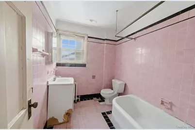 93 Stuyvesant Plaza, Mount Vernon, NY 10552 - Photo 25