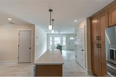 5 Breslau Street, Bay Shore, NY 11706 - Photo 9