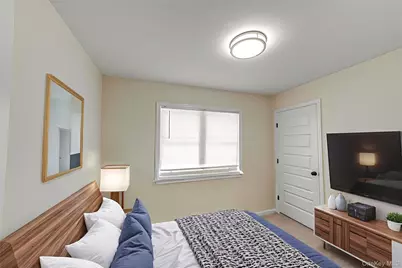 5 Breslau Street, Bay Shore, NY 11706 - Photo 17