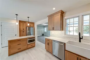 5 Breslau St, Bay Shore, NY 11706 - Photo 7