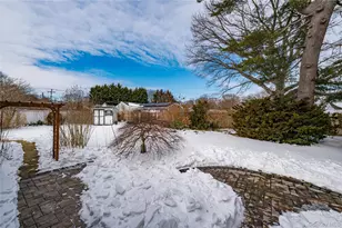 5 Breslau St, Bay Shore, NY 11706 - Photo 23