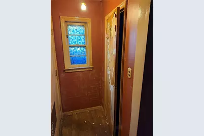 3832 215th Place, Bayside, NY 11361 - Photo 5