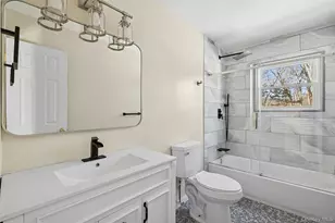 17 Montclair St, Port Jefferson Station, NY 11776 - Photo 19