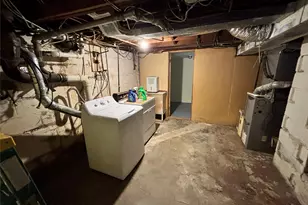 355 Pinelawn Ave, Copiague, NY 11726 - Photo 13