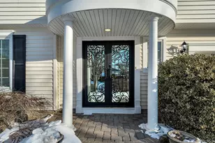 20 Sagamore Way S, Jericho, NY 11753 - Photo 3