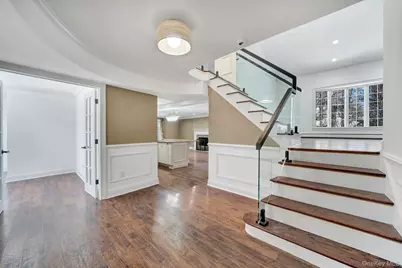 20 Sagamore Way S, Jericho, NY 11753 - Photo 9