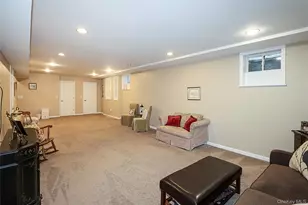 106 Victoria Pl, Melville, NY 11747 - Photo 31